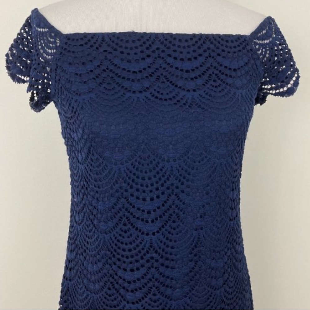 Lilly Pulitzer Jade Dress In True Navy Scalloped Shell Lace Size XS Off Shoulder - Picture 5 of 12